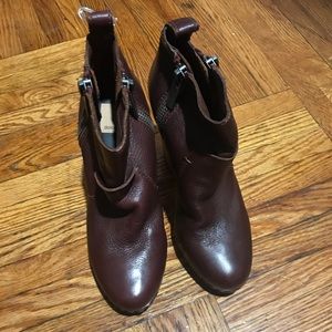 Super Cute Dolce Vita Booties